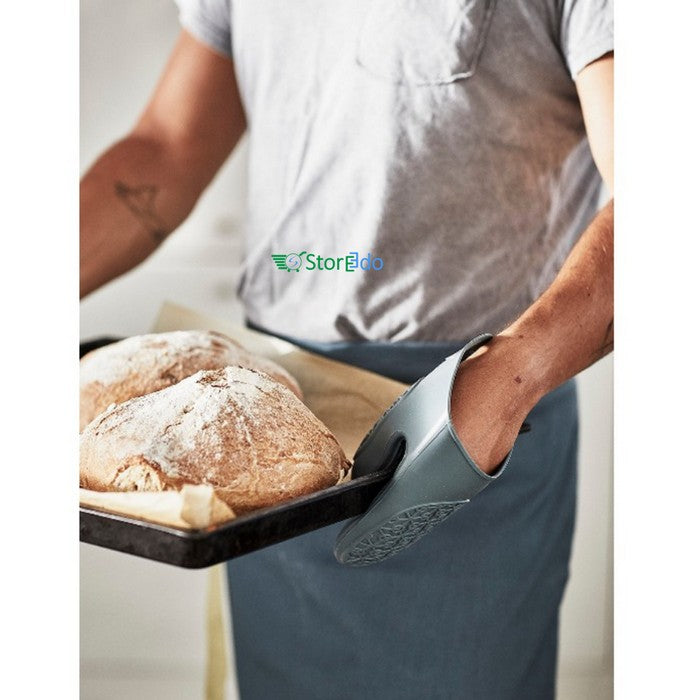 IKEA : SANDVIVA : Oven Glove Silicon