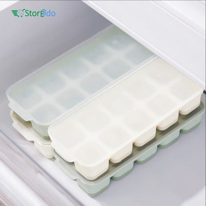 IKEA : SPJUTROCKA: Ice Cube Tray With LId