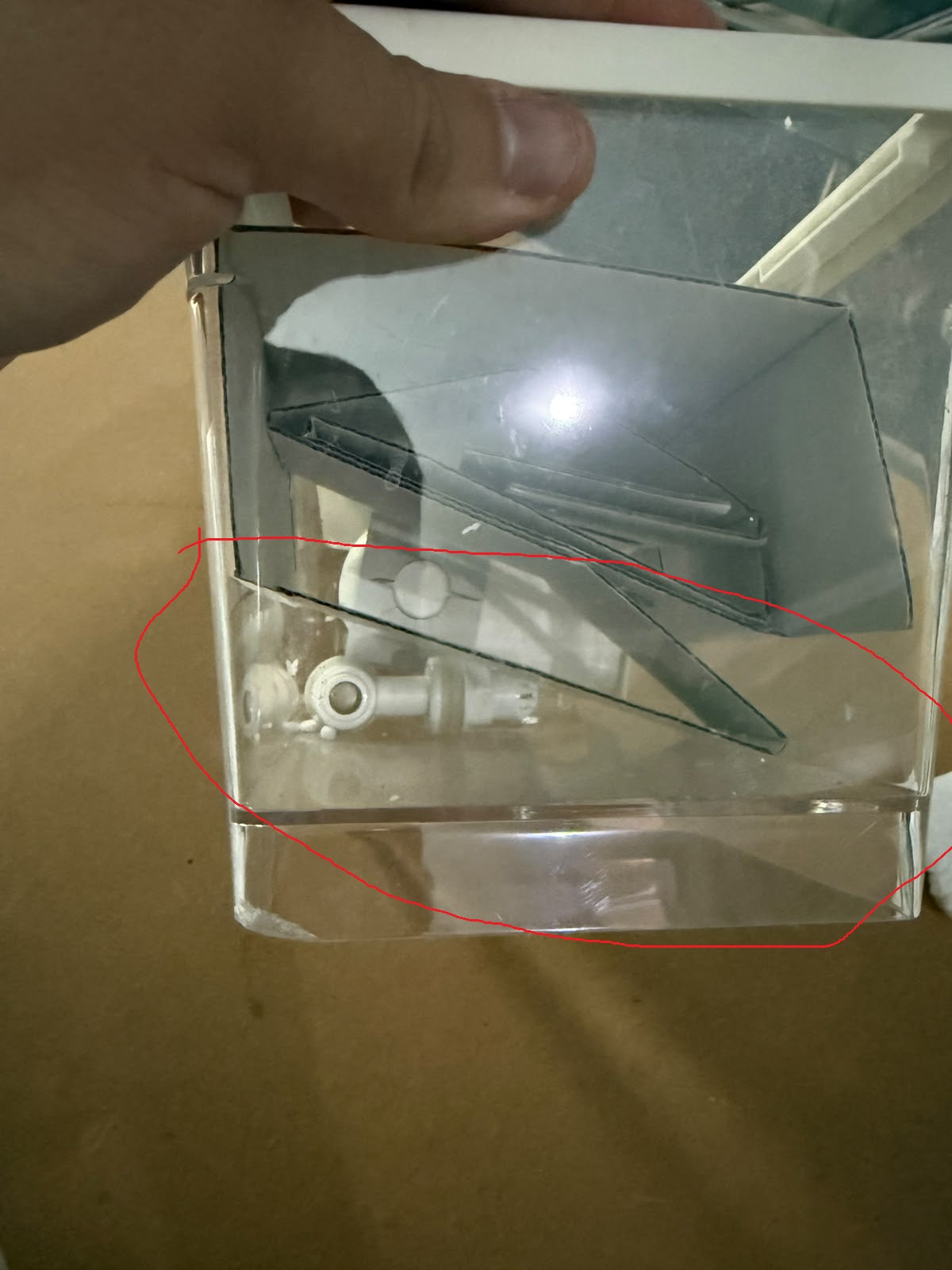 IKEA : KLIPPKAKTUS : Container With Tap (Slightly Damage)